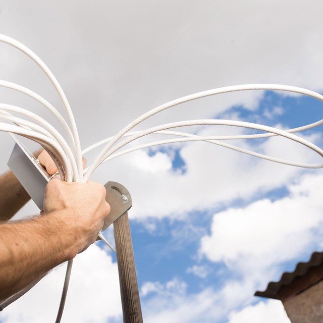 Técnicos especializados en la instalación de antenas
